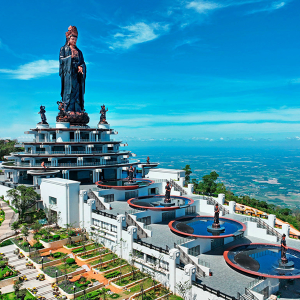 Saigon Nightlife on Jeep tour – Mekong Delta – City tour – Cu Chi Tunnel – Tay Ninh - 5 days 4 nights
